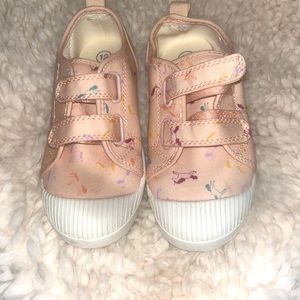 Pink cat and jack shoes size 12 girls Unicorn rainbow print